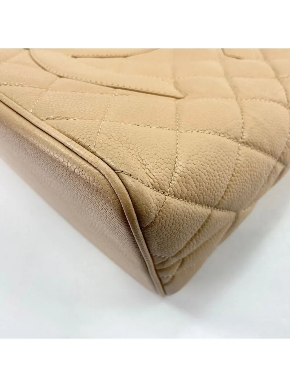 Chanel Tote Bag Reissue Beige